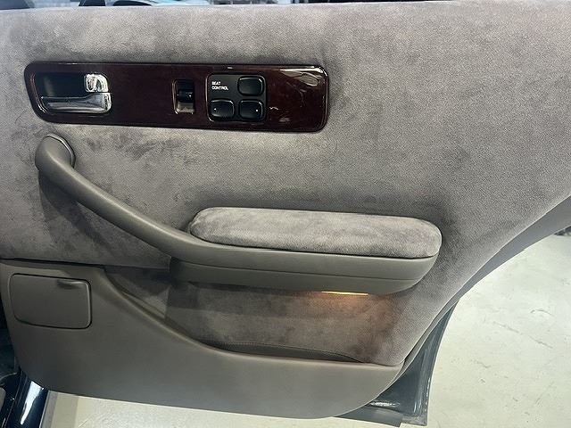 صورة مصغرة 23 لـ 1996 Nissan CIMA