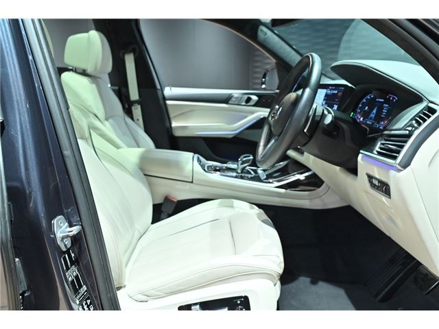 2020 BMW X7 缩略图 14