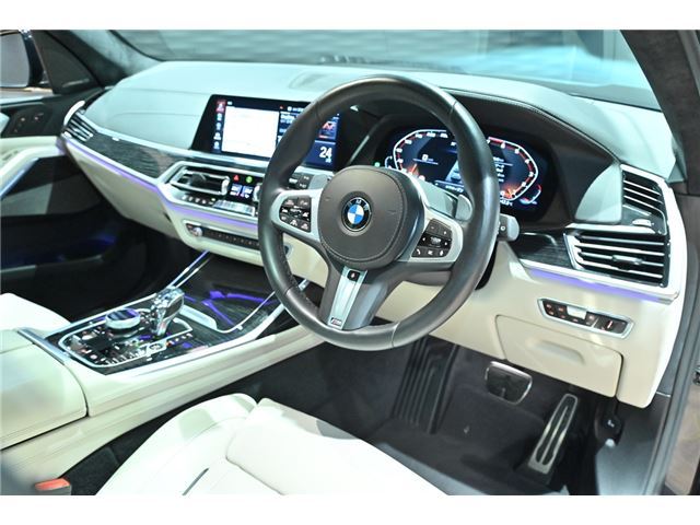 2020 BMW X7 缩略图 13