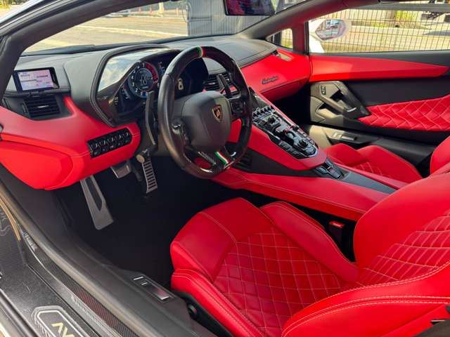 صورة 6 لـ 2018 Lamborghini AVENTADOR ROADSTER