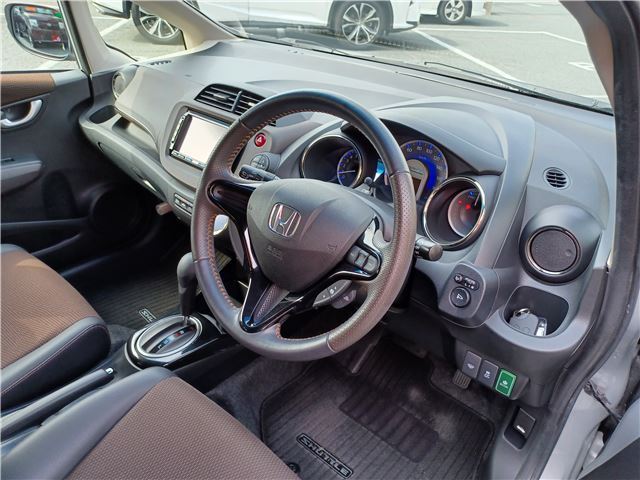 2011 Honda FIT SHUTTLE HYBRID thumbnail 16