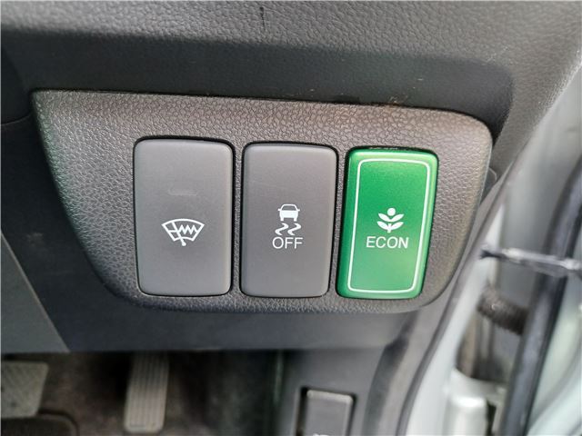 2011 Honda FIT SHUTTLE HYBRID thumbnail 19