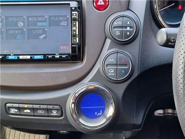 2011 Honda FIT SHUTTLE HYBRID thumbnail 24
