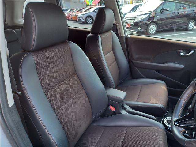 2011 Honda FIT SHUTTLE HYBRID thumbnail 27