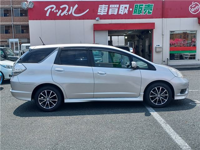 2011 Honda FIT SHUTTLE HYBRID — фото 6