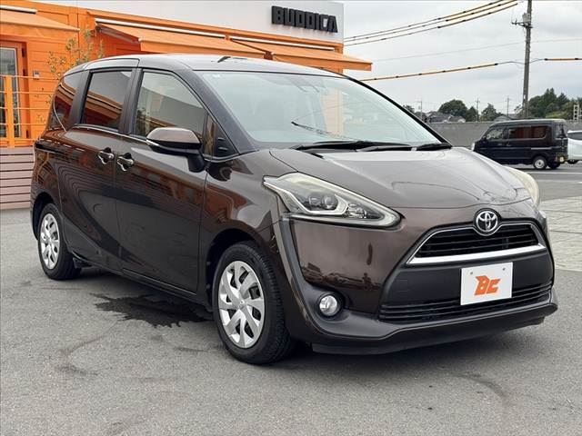 صورة 8 لـ 2016 Toyota SIENTA