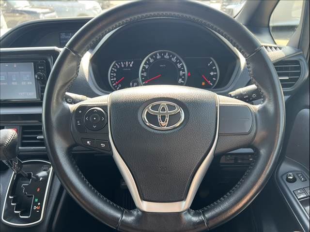 2015 Toyota NOAH — миниатюра 25