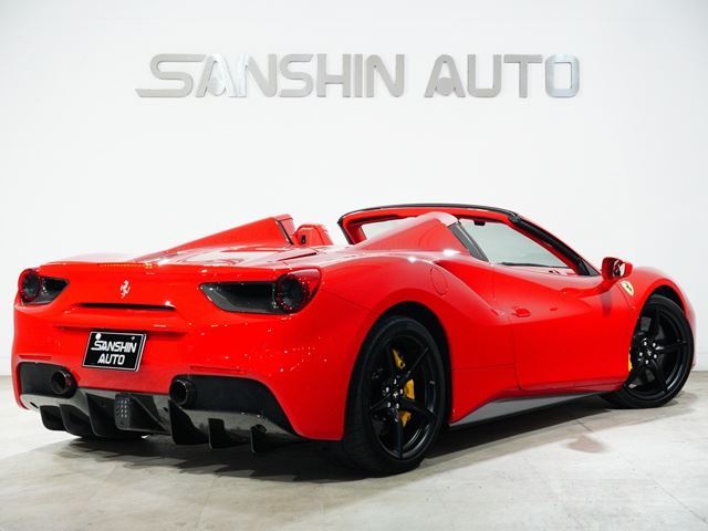 2019 Ferrari 488 GTB 照片 2