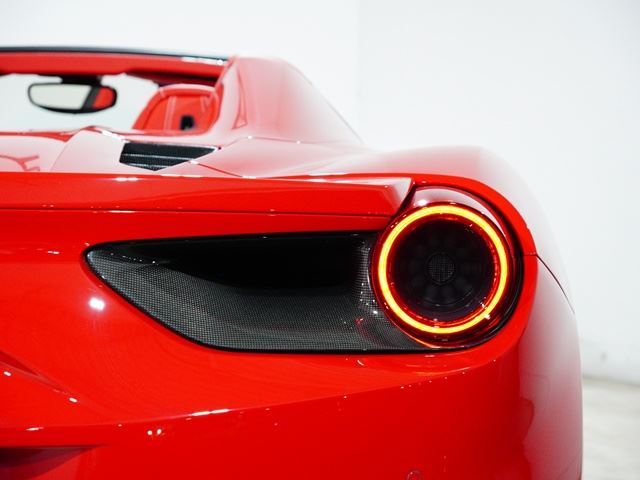 2019 Ferrari 488 GTB 缩略图 18