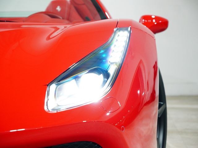 2019 Ferrari 488 GTB 照片 8