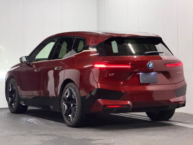 صورة 10 لـ 2022 BMW IX