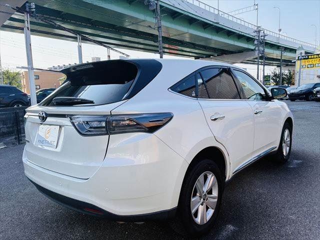 2016 Toyota HARRIER thumbnail 18