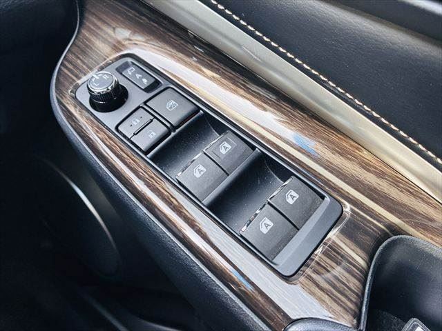 2016 Toyota HARRIER thumbnail 41