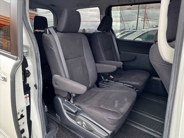 صورة مصغرة 22 لـ 2014 Toyota VOXY