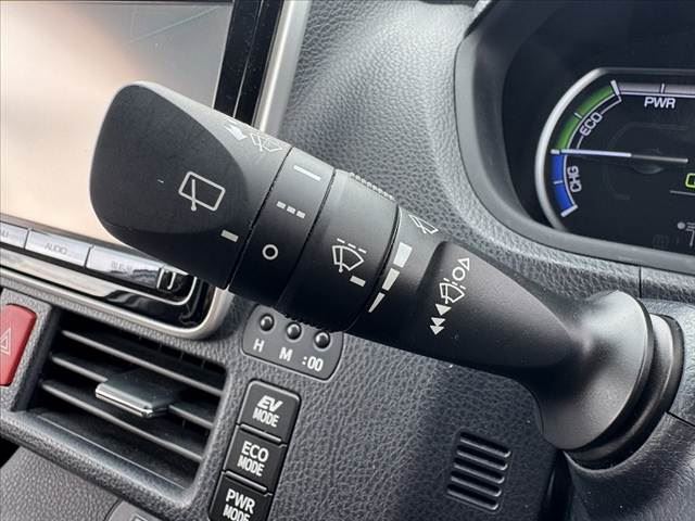 صورة مصغرة 29 لـ 2014 Toyota VOXY