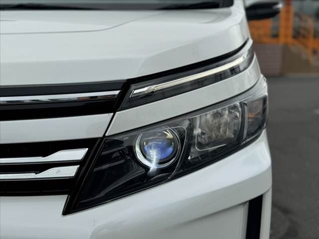 صورة مصغرة 34 لـ 2014 Toyota VOXY