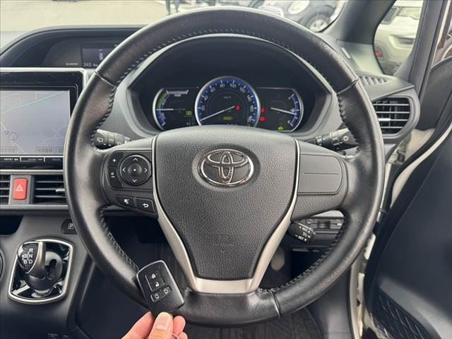 صورة مصغرة 7 لـ 2014 Toyota VOXY