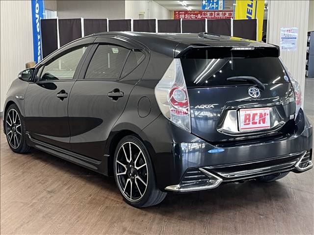 صورة 7 لـ 2014 Toyota AQUA
