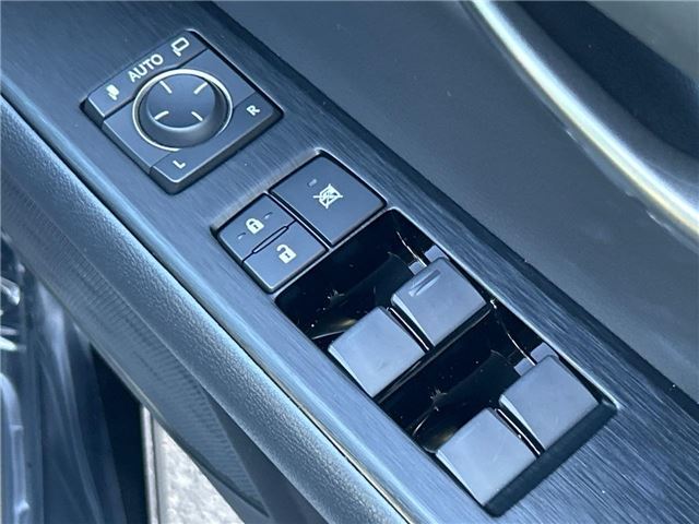 2020 Lexus UX photo 9