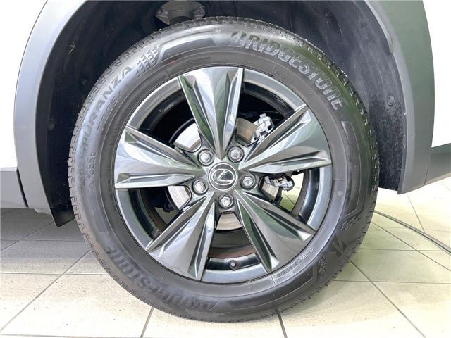 صورة مصغرة 15 لـ 2024 Lexus UX