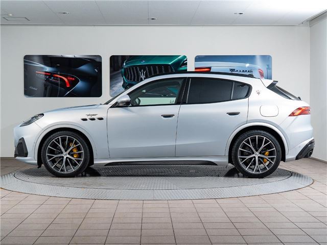 صورة 9 لـ 2023 Maserati GRECALE