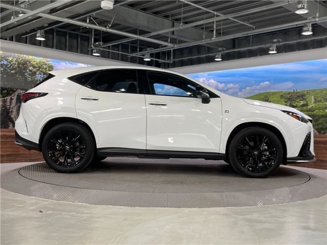 صورة 9 لـ 2024 Lexus NX