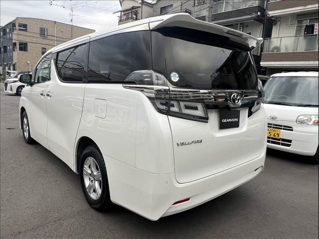 صورة 10 لـ 2019 Toyota VELLFIRE
