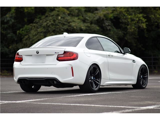 2016 BMW M2 — миниатюра 16