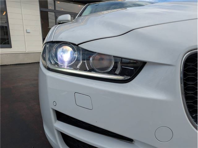 2015 Jaguar XE — миниатюра 33