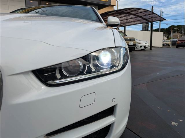 2015 Jaguar XE — миниатюра 34