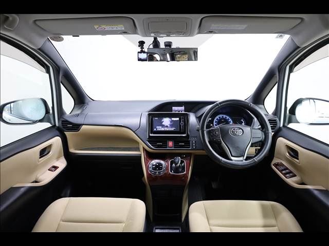 2014 Toyota NOAH 照片 3