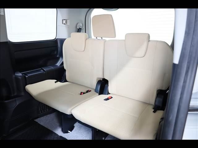 2014 Toyota NOAH 缩略图 19