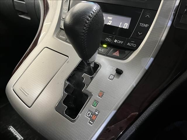 2012 Toyota VELLFIRE — миниатюра 30