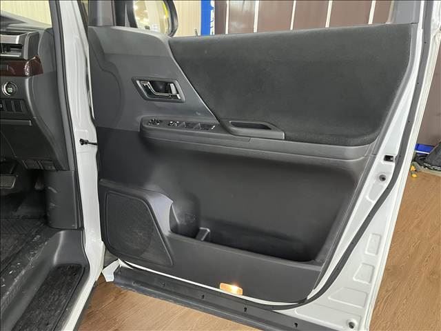 2012 Toyota VELLFIRE — миниатюра 45