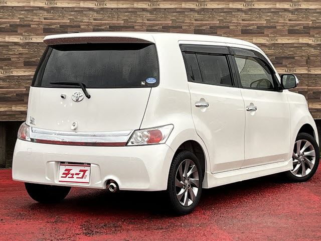 2013 Toyota BB — фото 3