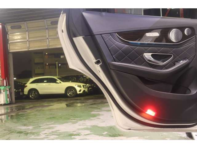 2016 Mercedes-BENZ GLC — миниатюра 22