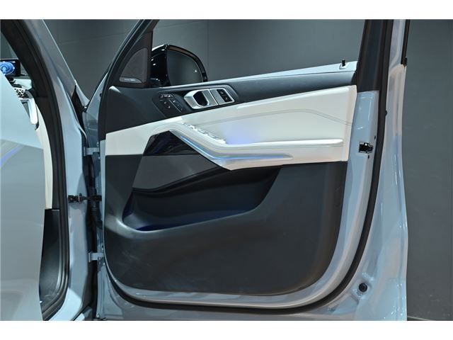 2024 BMW X7 缩略图 26