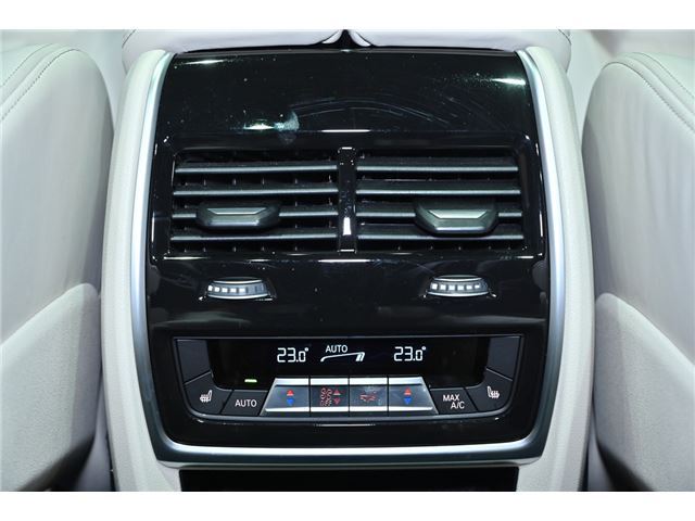 2024 BMW X7 缩略图 40