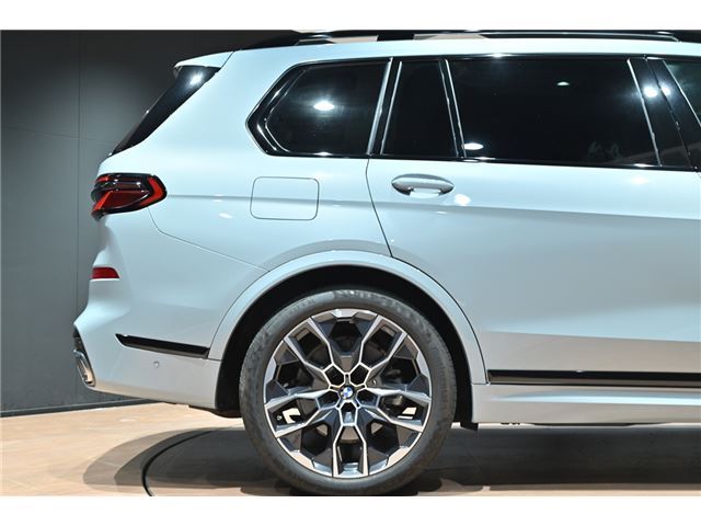 2024 BMW X7 缩略图 52