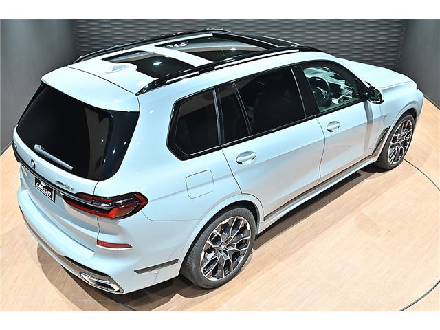 2024 BMW X7 照片 8