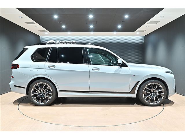 2024 BMW X7 照片 6