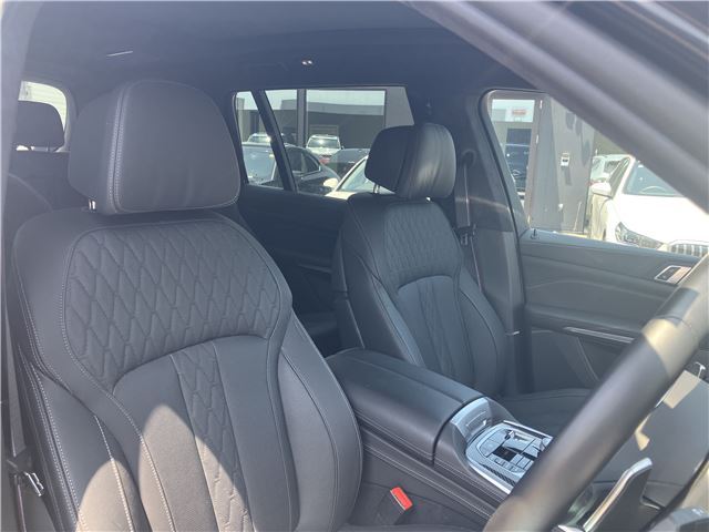2023 BMW X7 缩略图 14