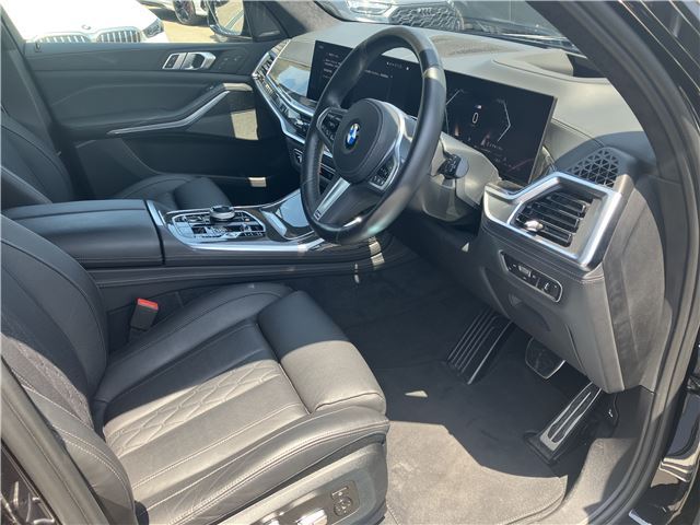 2023 BMW X7 缩略图 13