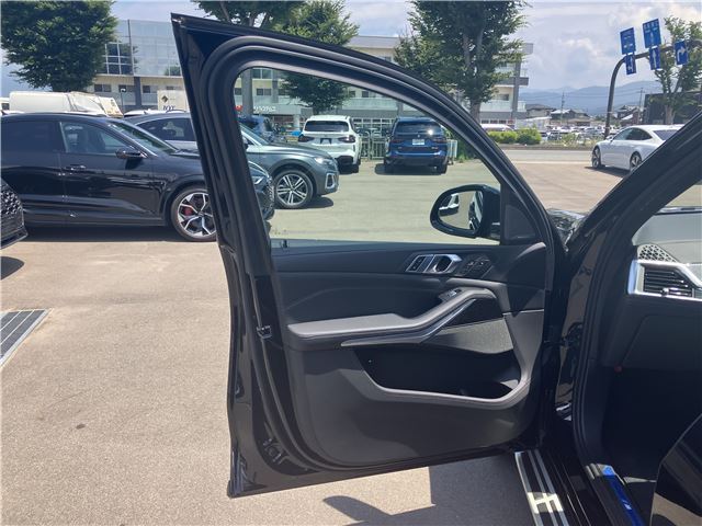2023 BMW X7 缩略图 16