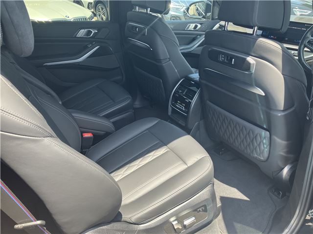 2023 BMW X7 缩略图 22