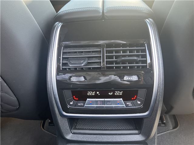 2023 BMW X7 缩略图 32