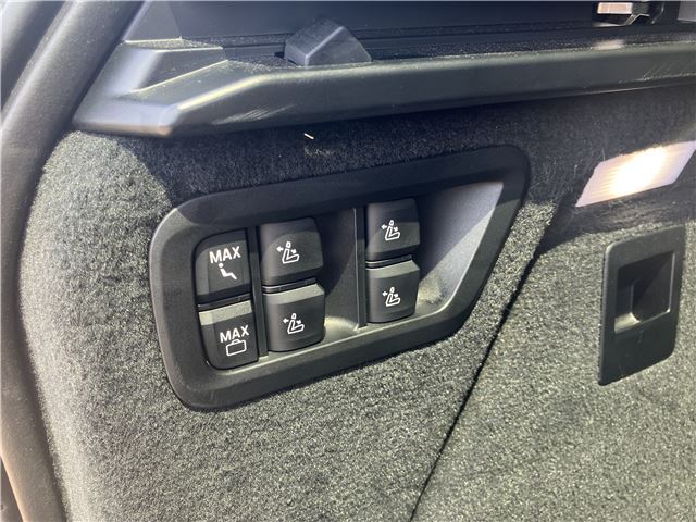 2023 BMW X7 缩略图 66