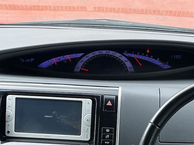 2013 Toyota ESTIMA photo 8