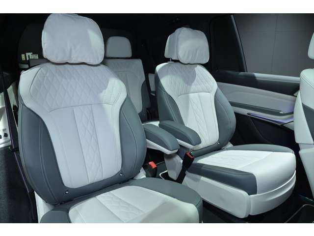 2024 BMW X7 缩略图 21