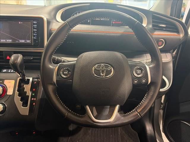 2016 Toyota SIENTA — миниатюра 12